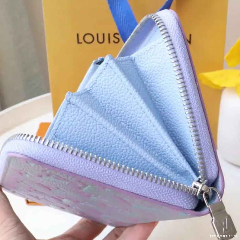 Fashionrepsfam ru LV 2209DJ0068 Bag 0806